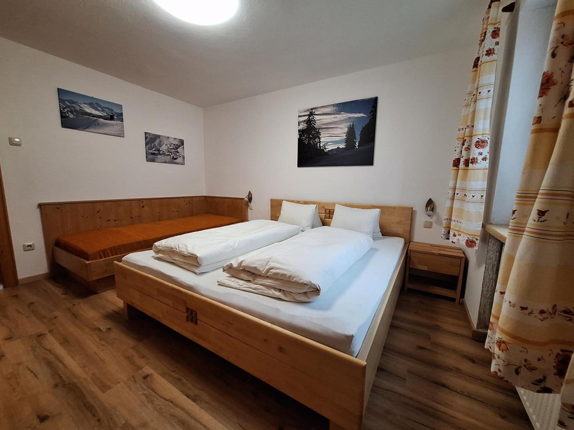 Apartament Ebster *